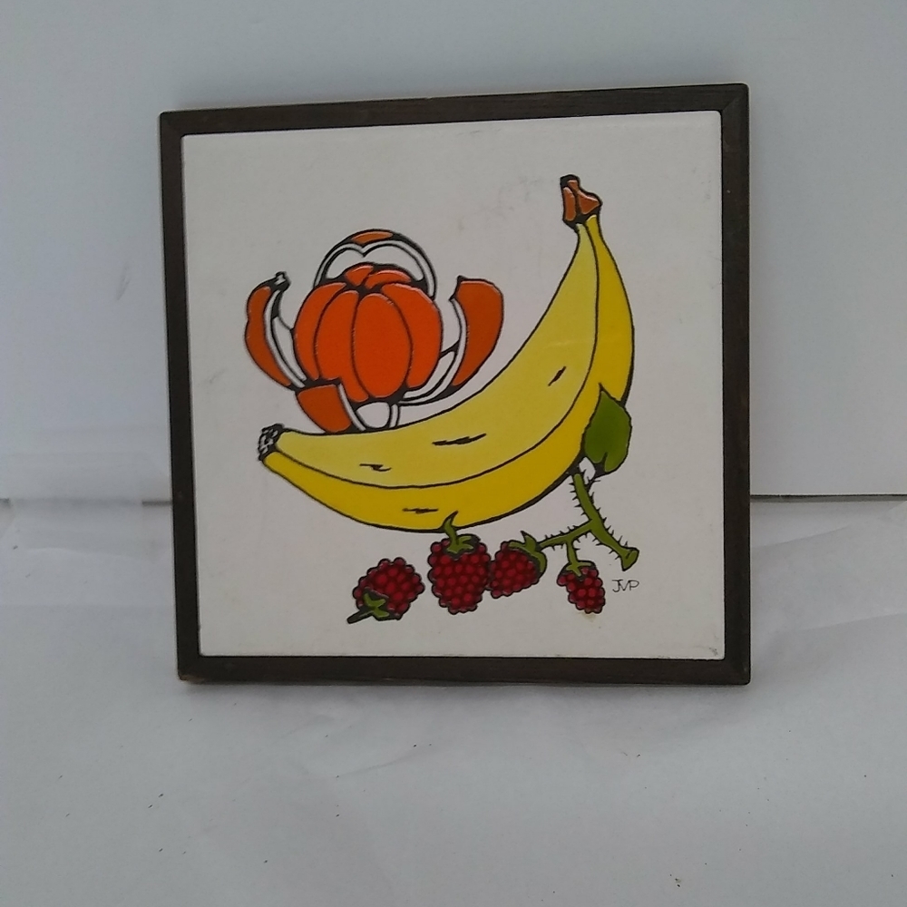VINTAGE Mid State Wood Framed Ceramic Tile Fruits Banana Berries Signed JVP 6.5"